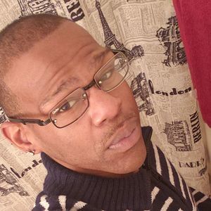 Meet your Posher, Emanuel